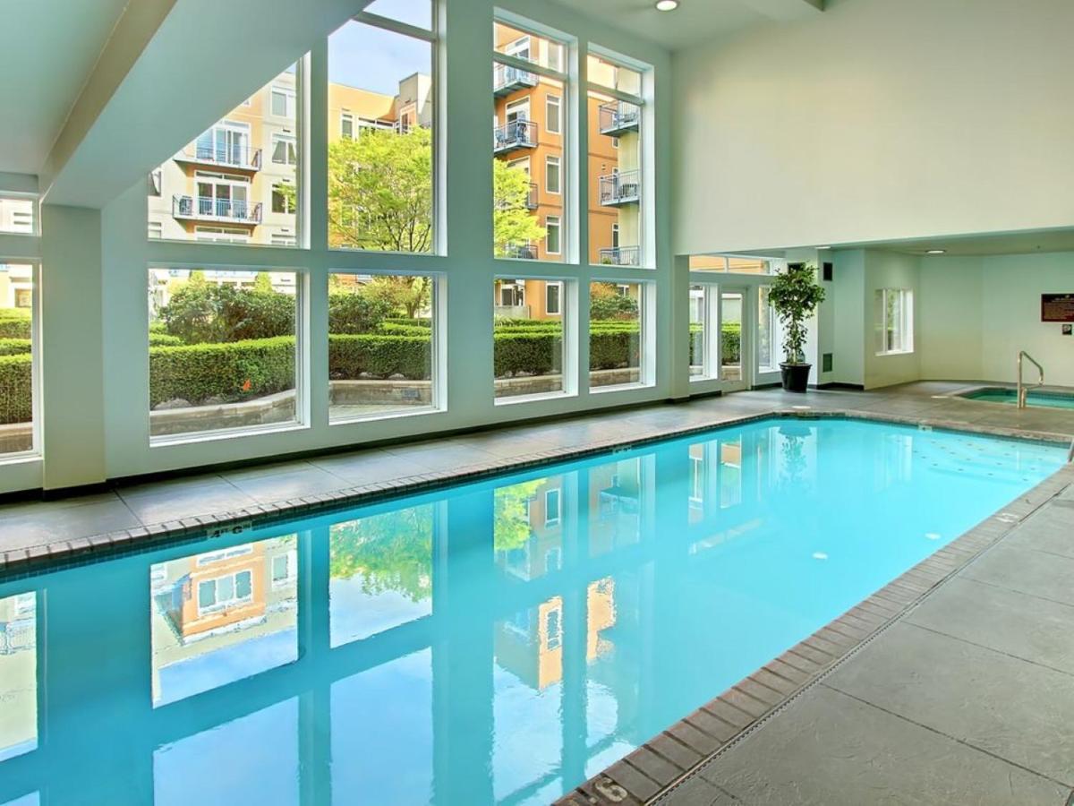 City Water View Oasis With Pool & Gym Near Cruise In Heart Of Seattle Exterior foto